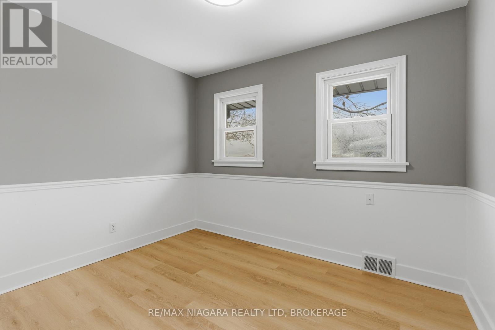 47 Bloomfield Avenue, St. Catharines (Secord Woods), Ontario  L2P 1X2 - Photo 15 - X12748184