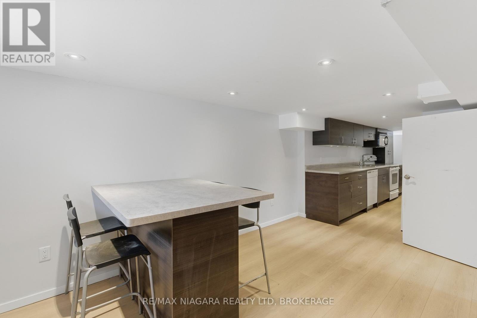 47 Bloomfield Avenue, St. Catharines (Secord Woods), Ontario  L2P 1X2 - Photo 19 - X12748184