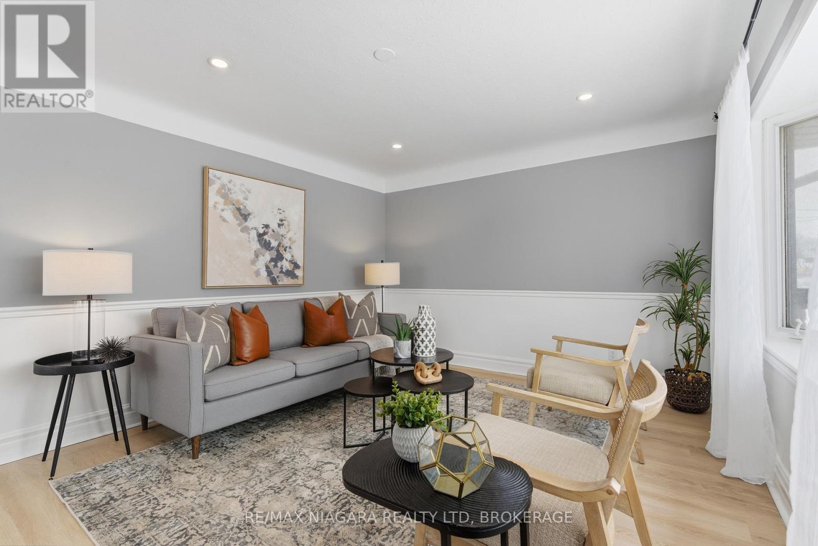 47 Bloomfield Avenue, St. Catharines (Secord Woods), Ontario  L2P 1X2 - Photo 3 - X12748184