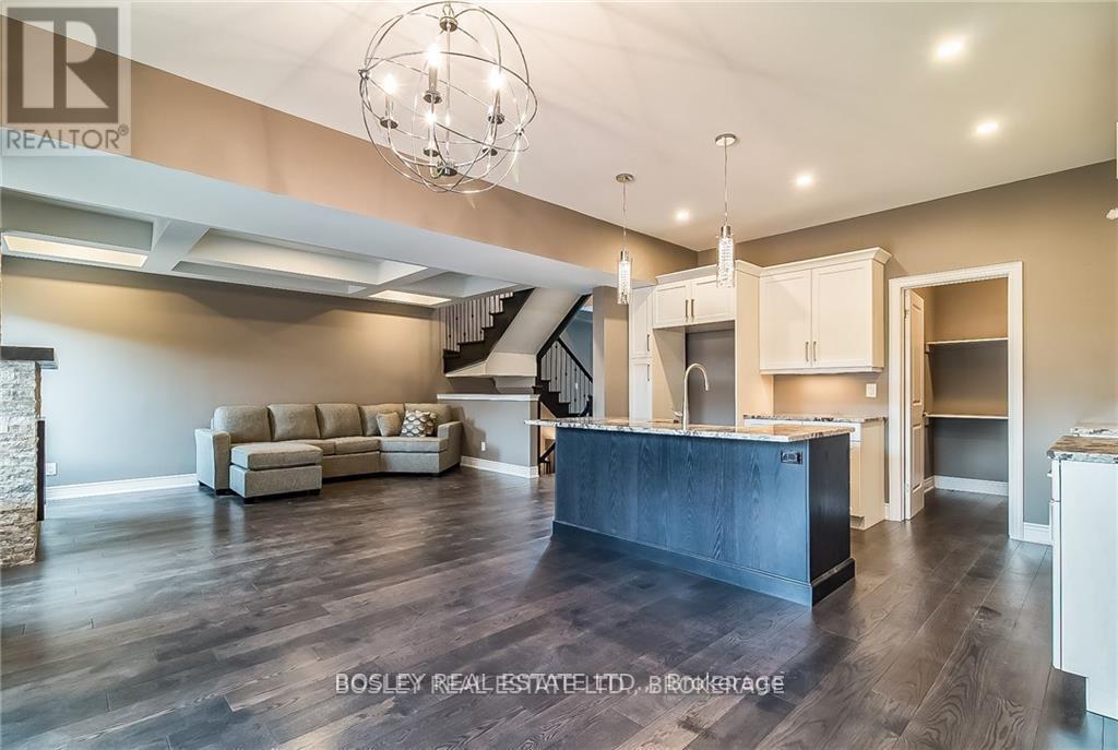 6168 Curlin Crescent, Niagara Falls (Forestview), Ontario  L2H 3W8 - Photo 16 - X12748188