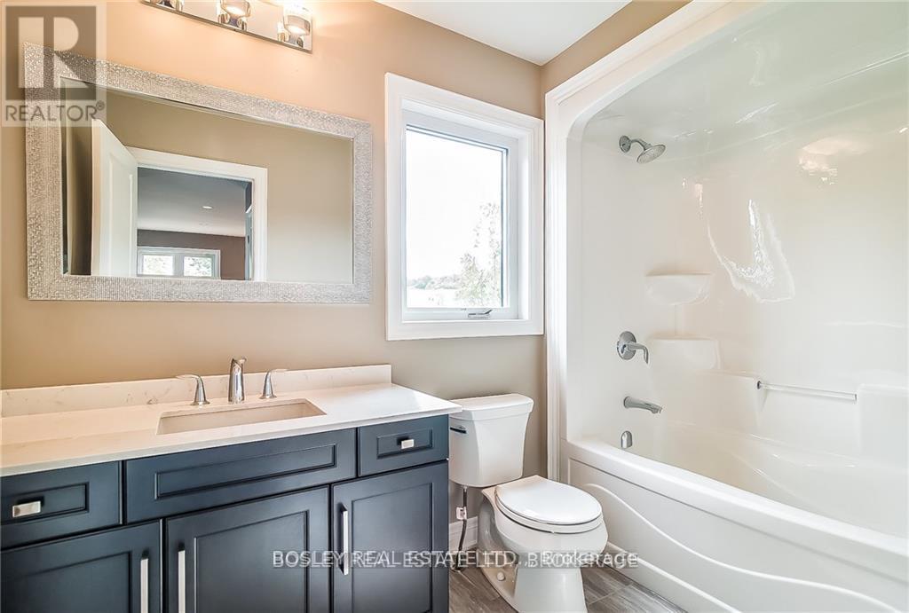 6168 Curlin Crescent, Niagara Falls (Forestview), Ontario  L2H 3W8 - Photo 24 - X12748188