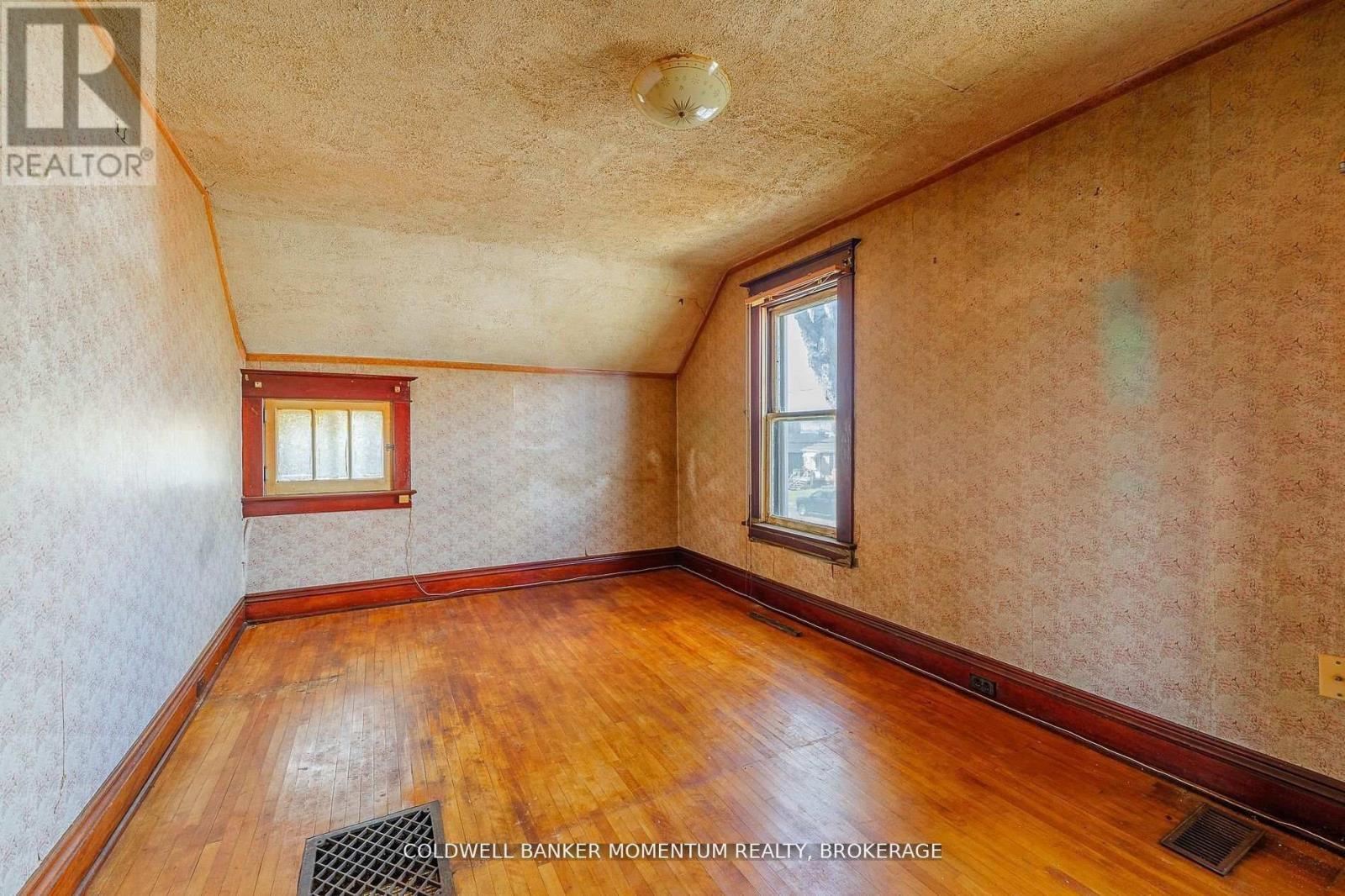 263 Humboldt Parkway, Port Colborne (Killaly East), Ontario  L3K 2H7 - Photo 19 - X12748278