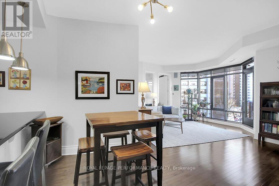 409 - 420 Berkley Avenue, Ottawa, Ontario  K2A 4H5 - Photo 8 - X12668538