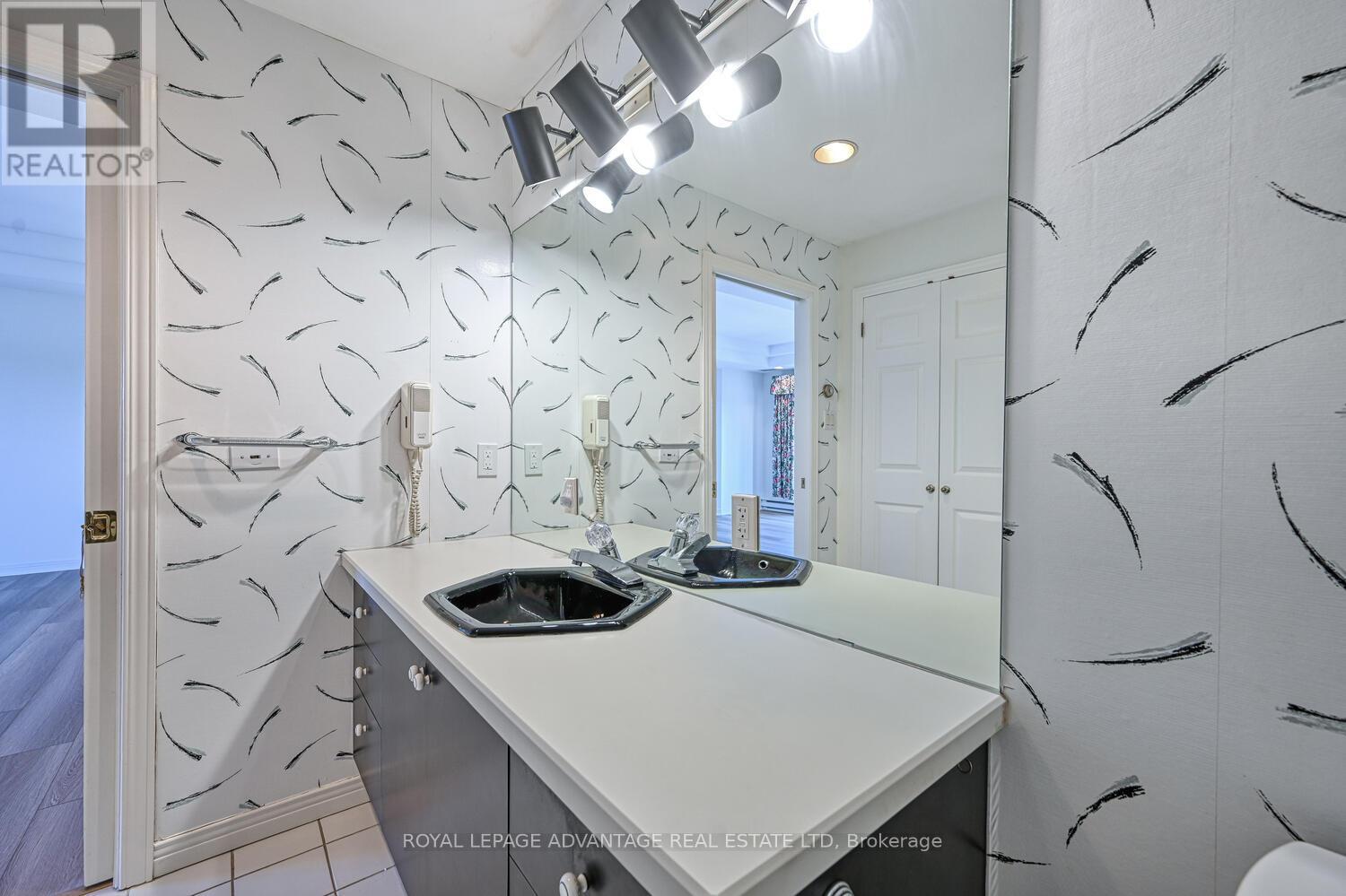 401 - 10 Armstrong Drive, Smiths Falls, Ontario  K7A 5H8 - Photo 22 - X12748142