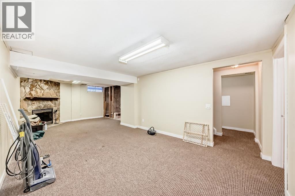 247 Bracewood Road Sw, Calgary, Alberta  T2W 3C2 - Photo 22 - A2270469