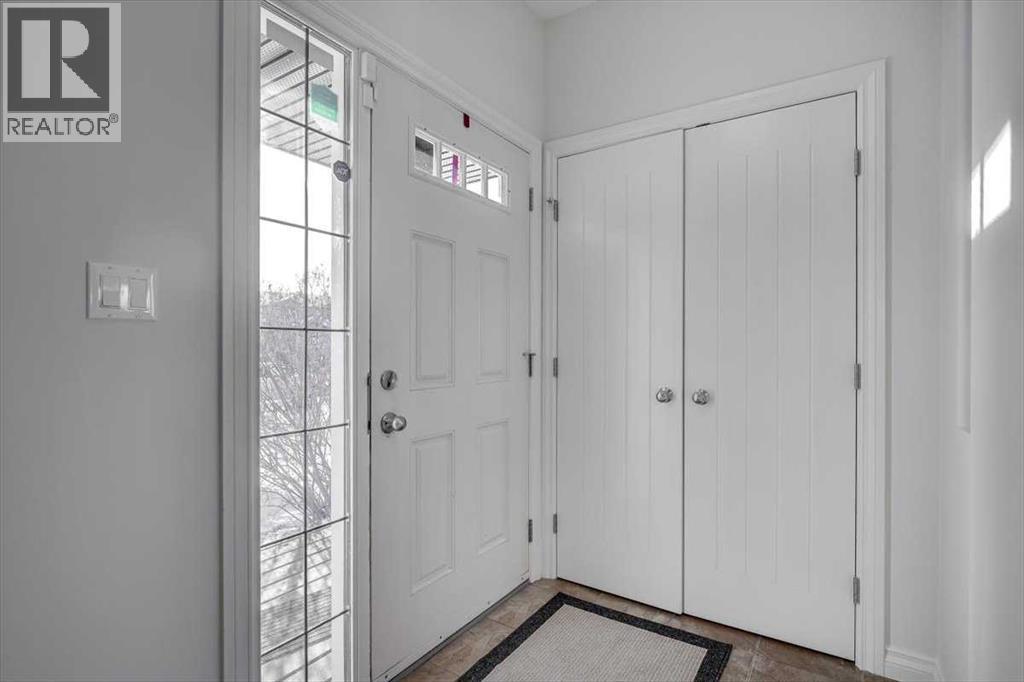 97 Piper Close, Blackfalds, Alberta  T4M 0G5 - Photo 3 - A2282330