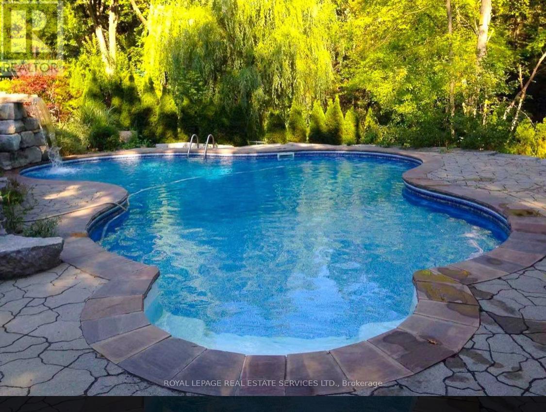 3278 Credit Heights Drive, Mississauga, Ontario  L5C 2L7 - Photo 2 - W12748130