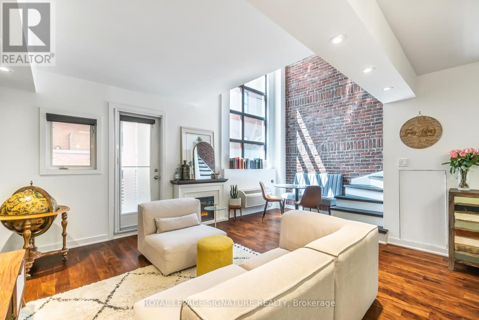 119 - 21 Earl Street, Toronto, Ontario  M4Y 3C8 - Photo 5 - C12748164