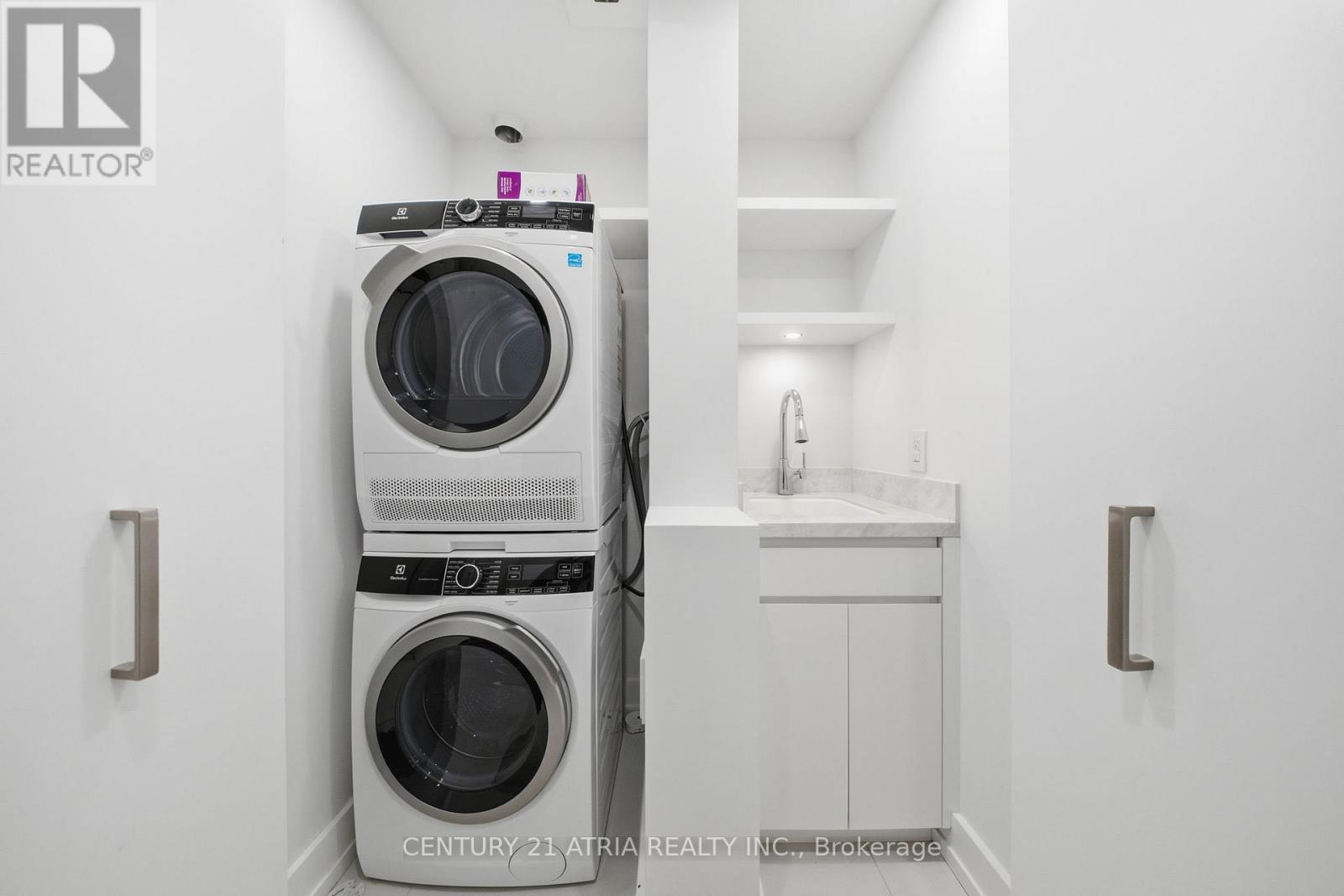 603 - 10 Bellair Street, Toronto, Ontario  M5R 3T8 - Photo 37 - C12748176