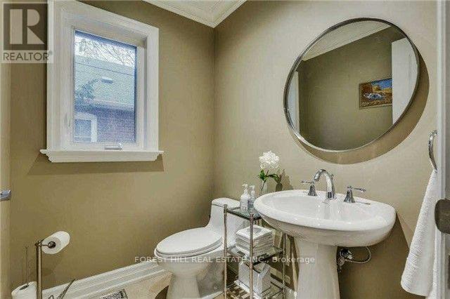 72 Fairleigh Crescent, Toronto (Forest Hill North), Ontario  M6C 3R9 - Photo 11 - C12748298