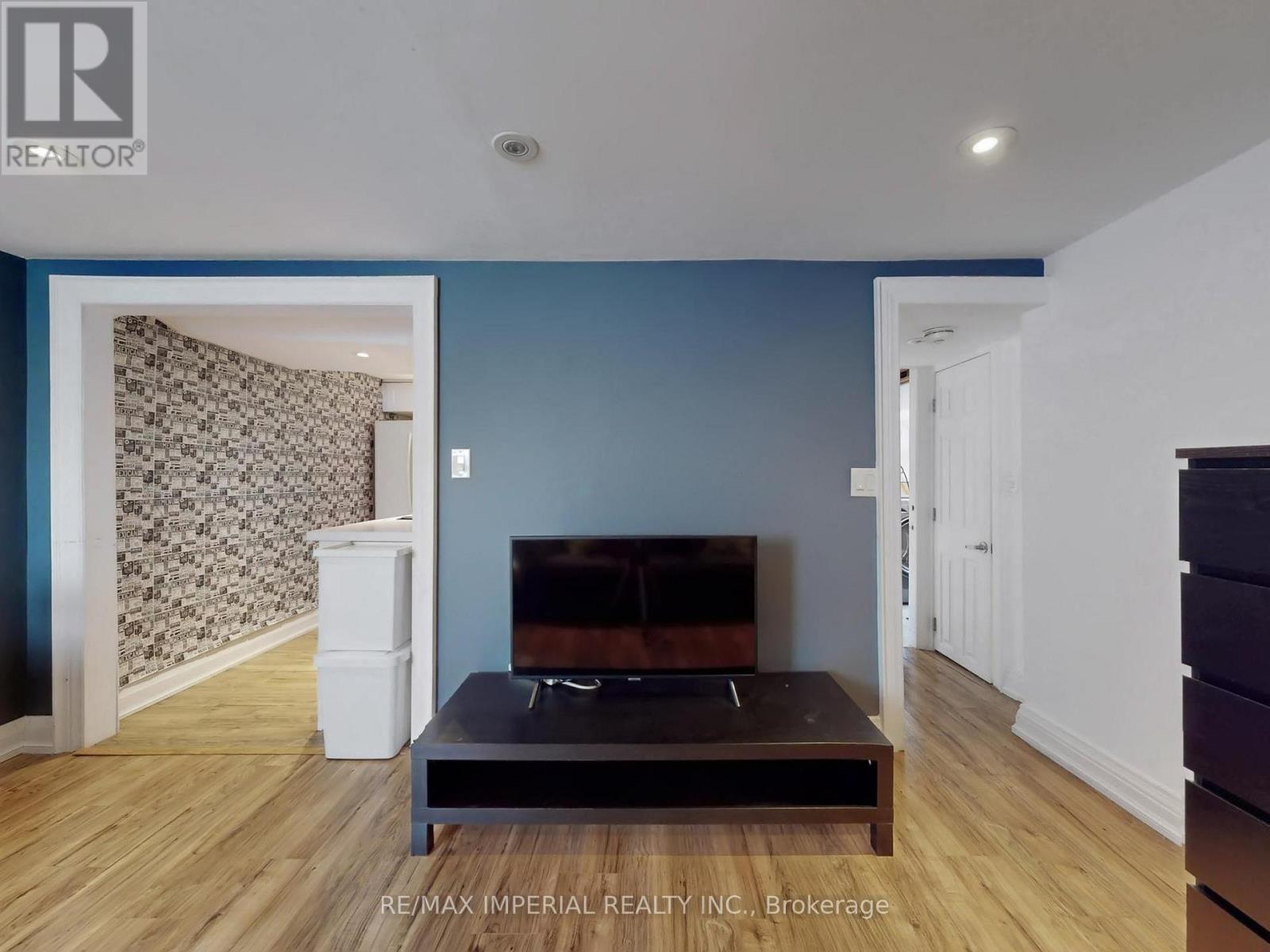 35 Waddington Crescent, Toronto, Ontario  M2J 2Z9 - Photo 30 - C12748334