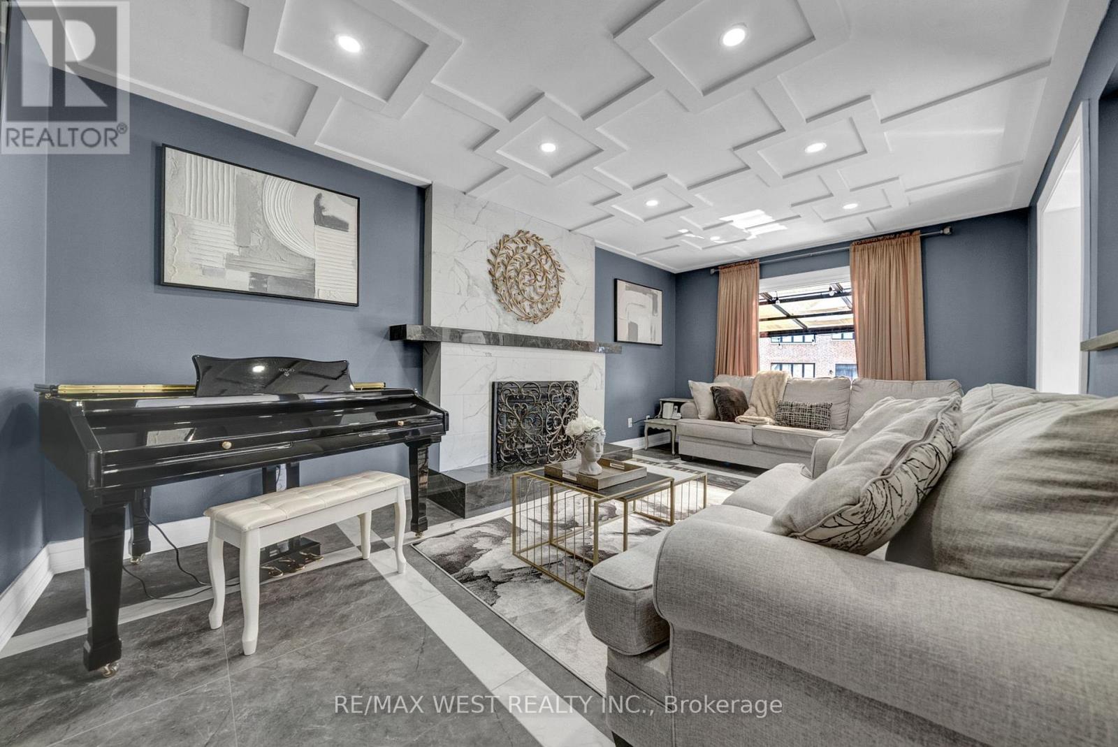 32 Falstaff Crescent, Whitby, Ontario  L1R 1W3 - Photo 14 - E12748286