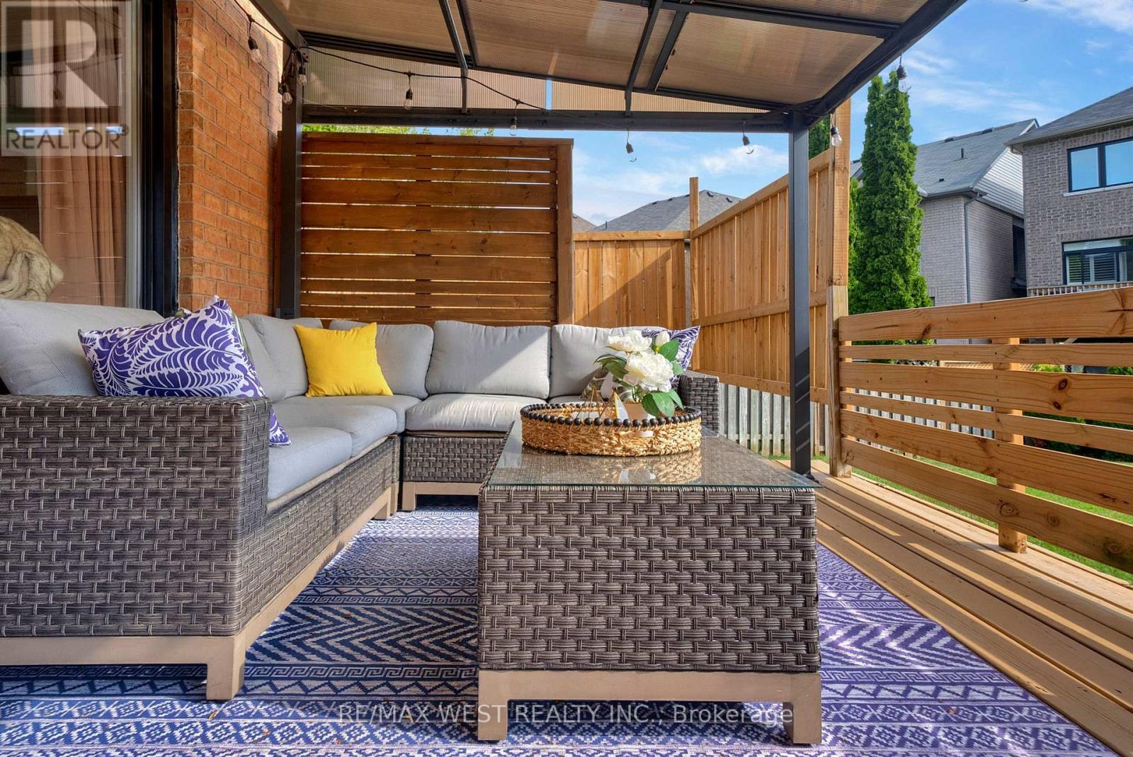 32 Falstaff Crescent, Whitby, Ontario  L1R 1W3 - Photo 44 - E12748286