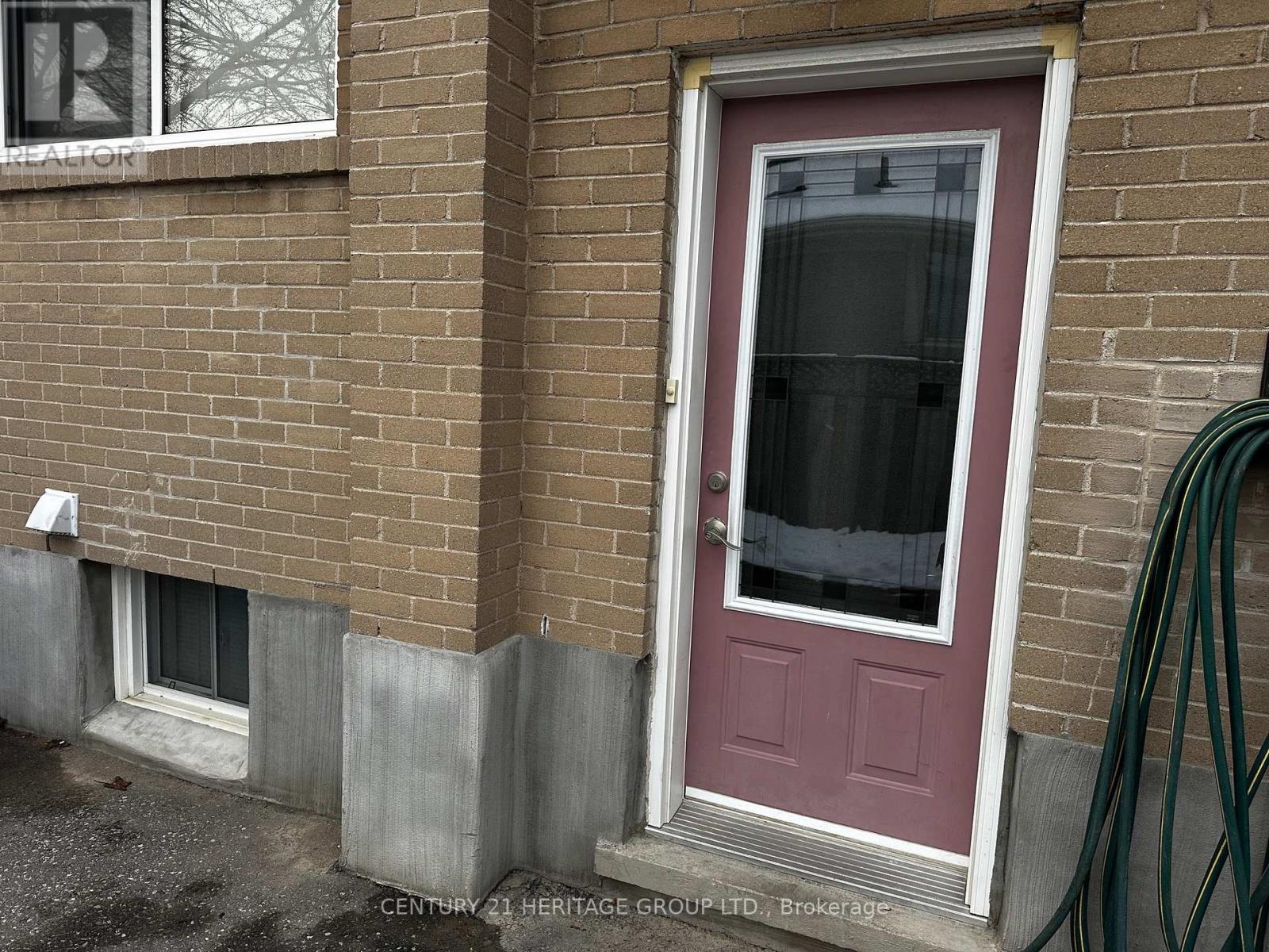 BASEMENT - 910 MCCULLOUGH DRIVE, whitby (downtown whitby), Ontario