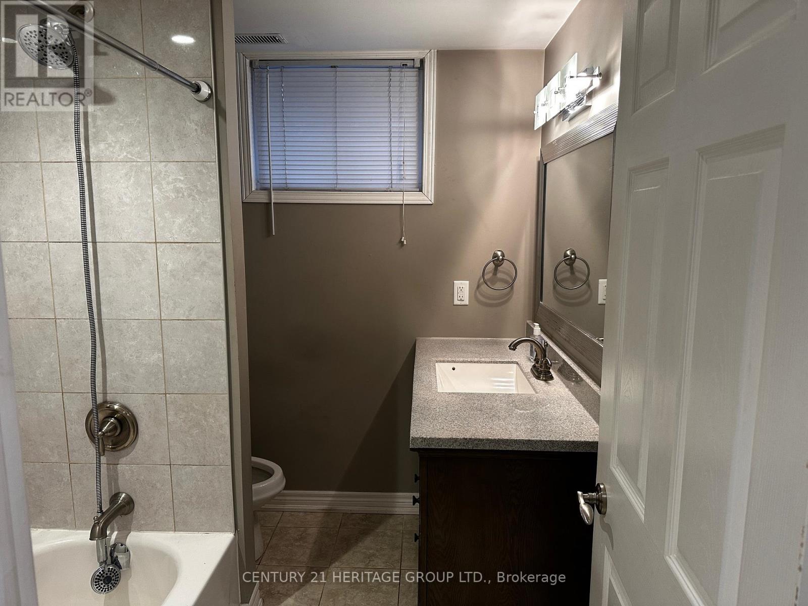 Basement - 910 Mccullough Drive, Whitby (Downtown Whitby), Ontario  L1N 1C6 - Photo 14 - E12748310