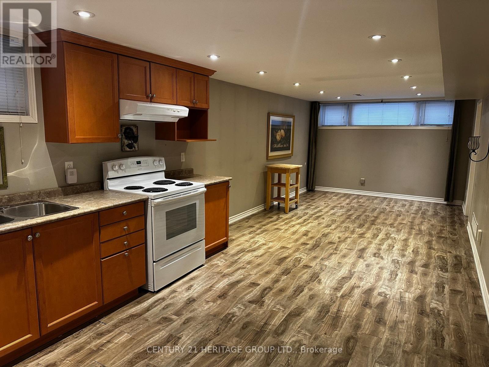 Basement - 910 Mccullough Drive, Whitby (Downtown Whitby), Ontario  L1N 1C6 - Photo 15 - E12748310