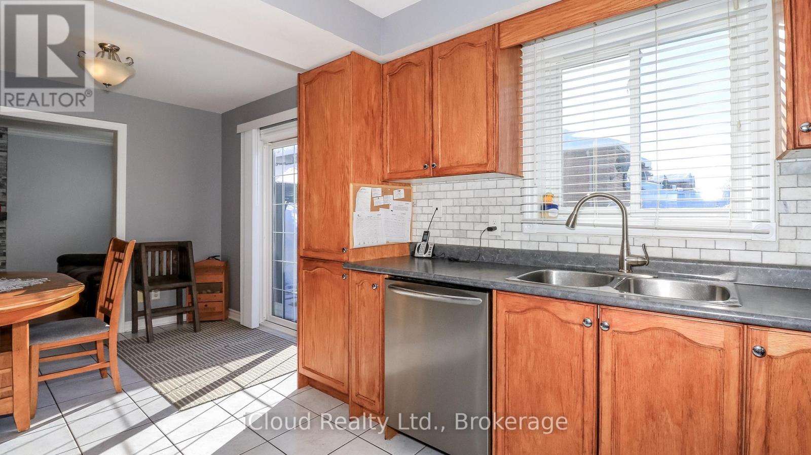 9 Timothy Lane S, Barrie, Ontario  L4N 0Z7 - Photo 18 - S12742436