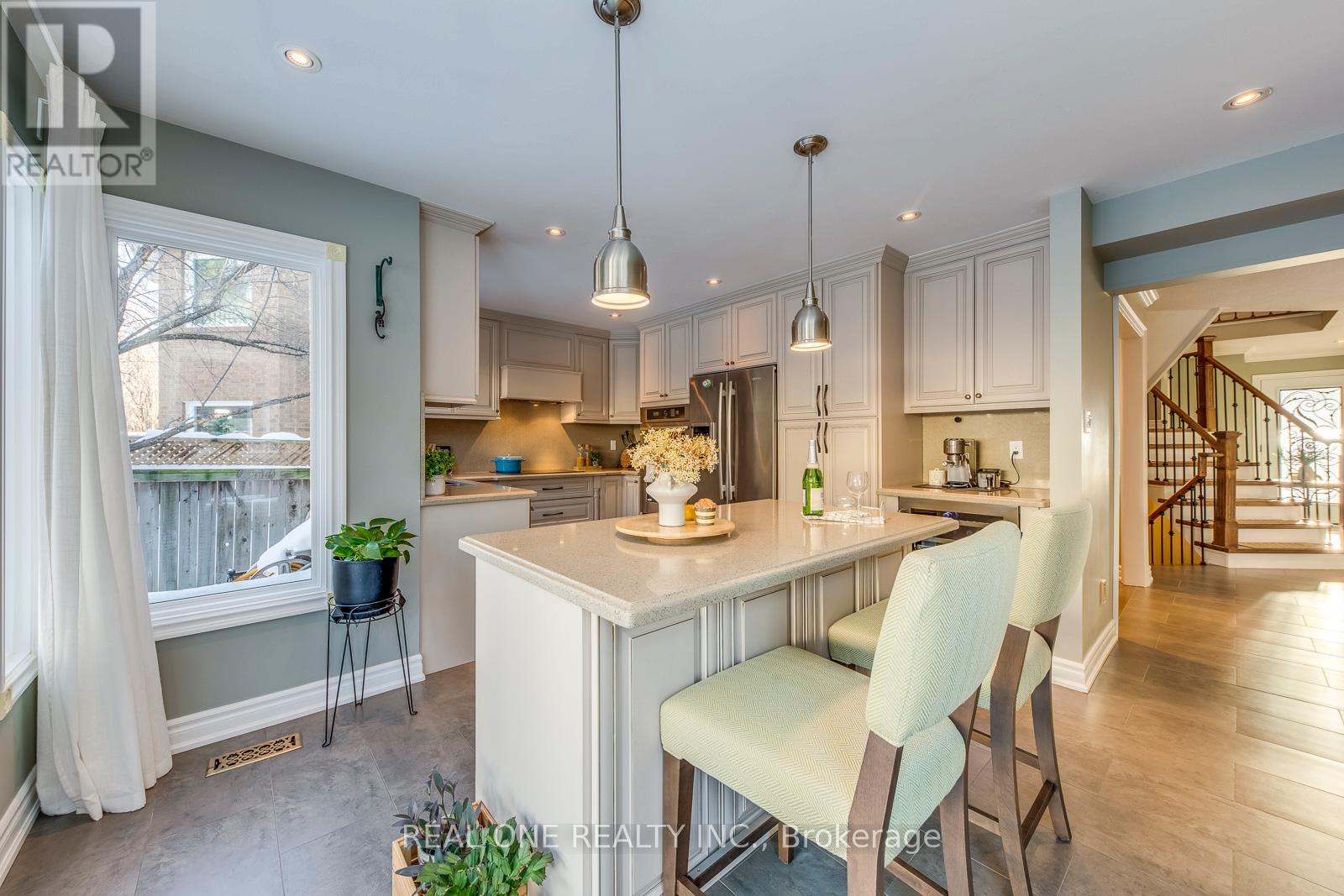 343 Northwood Drive, Oakville, Ontario  L6M 1M8 - Photo 18 - W12747780