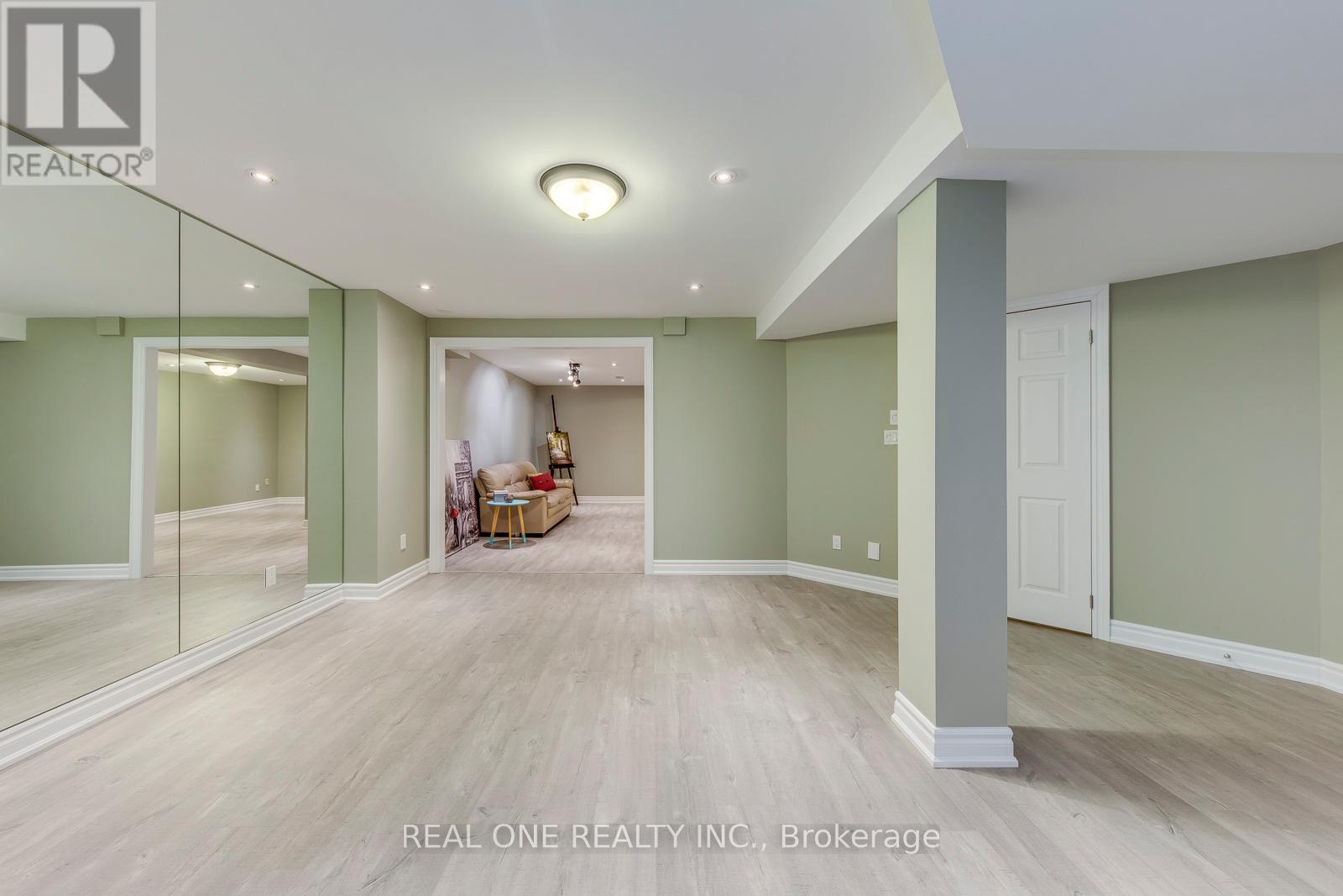 343 Northwood Drive, Oakville, Ontario  L6M 1M8 - Photo 40 - W12747780