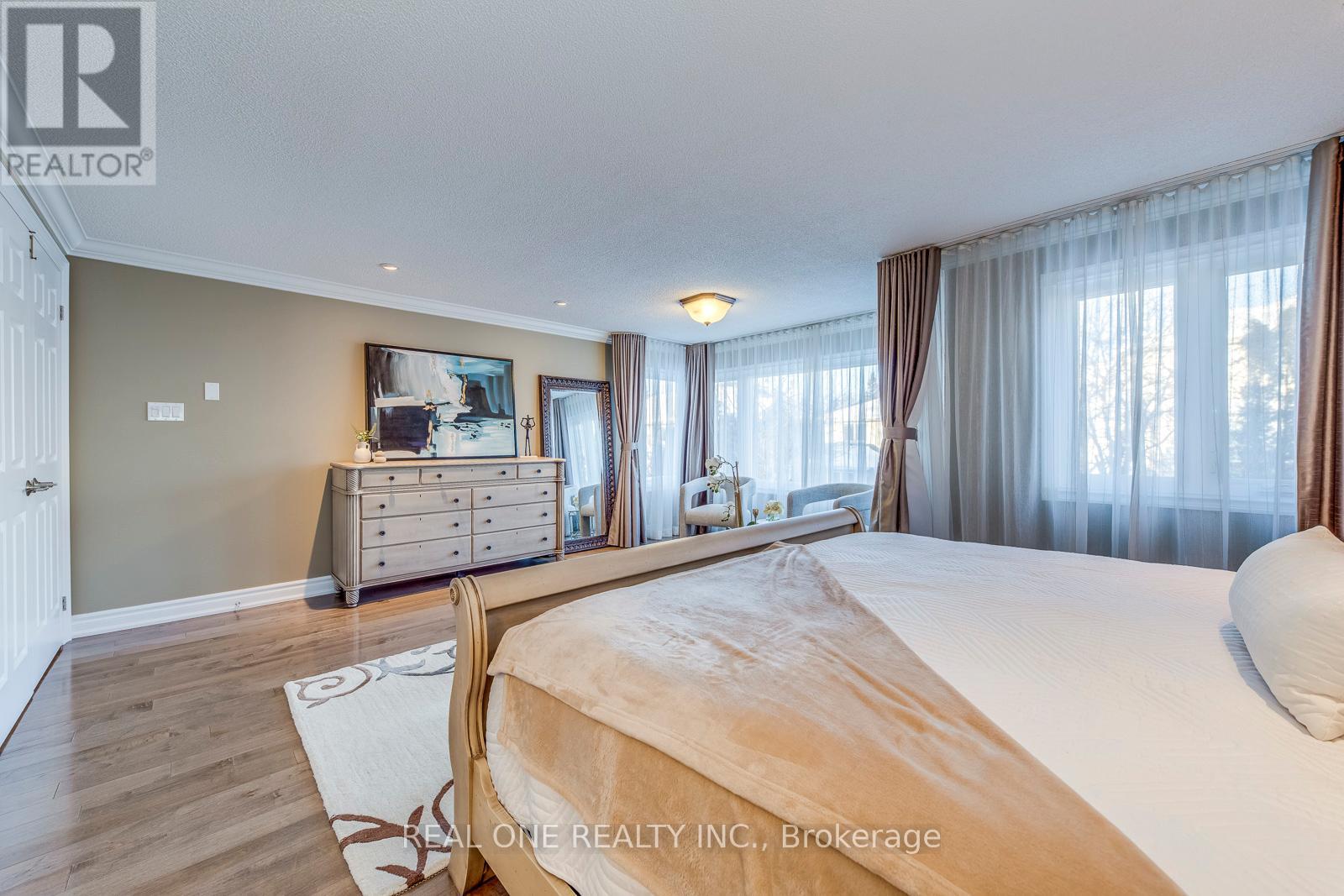 343 Northwood Drive, Oakville, Ontario  L6M 1M8 - Photo 24 - W12747780