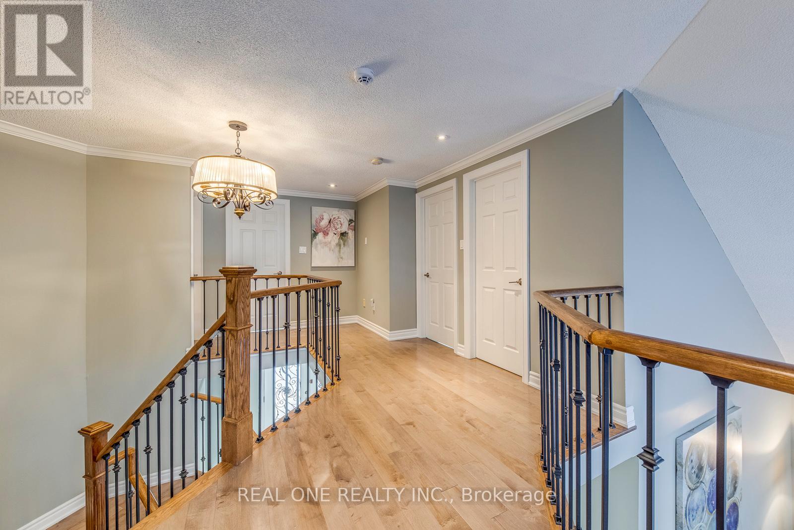 343 Northwood Drive, Oakville, Ontario  L6M 1M8 - Photo 36 - W12747780