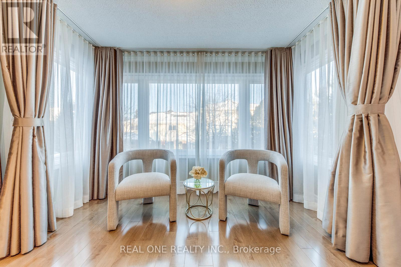 343 Northwood Drive, Oakville, Ontario  L6M 1M8 - Photo 25 - W12747780