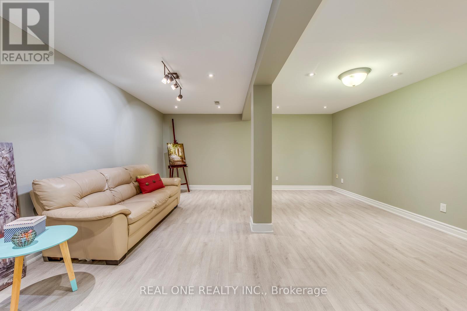 343 Northwood Drive, Oakville, Ontario  L6M 1M8 - Photo 39 - W12747780