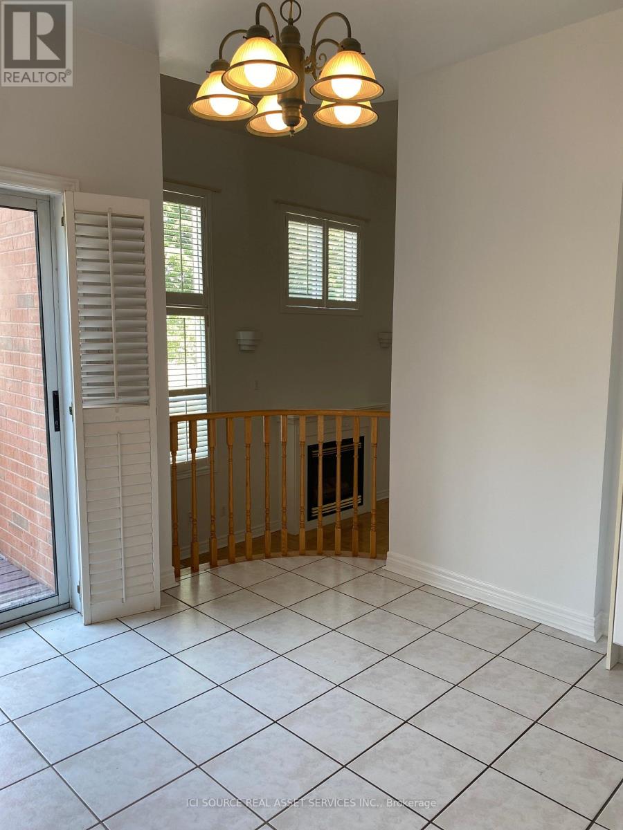 Upper Level - 169 Matthew Drive, Vaughan, Ontario  L4L 9B1 - Photo 4 - N12748182