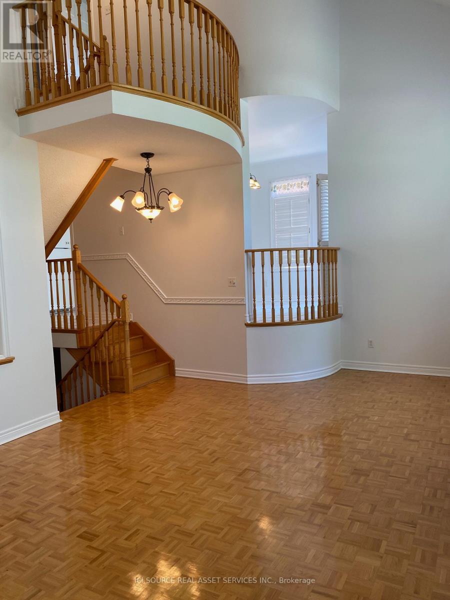 Upper Level - 169 Matthew Drive, Vaughan, Ontario  L4L 9B1 - Photo 9 - N12748182