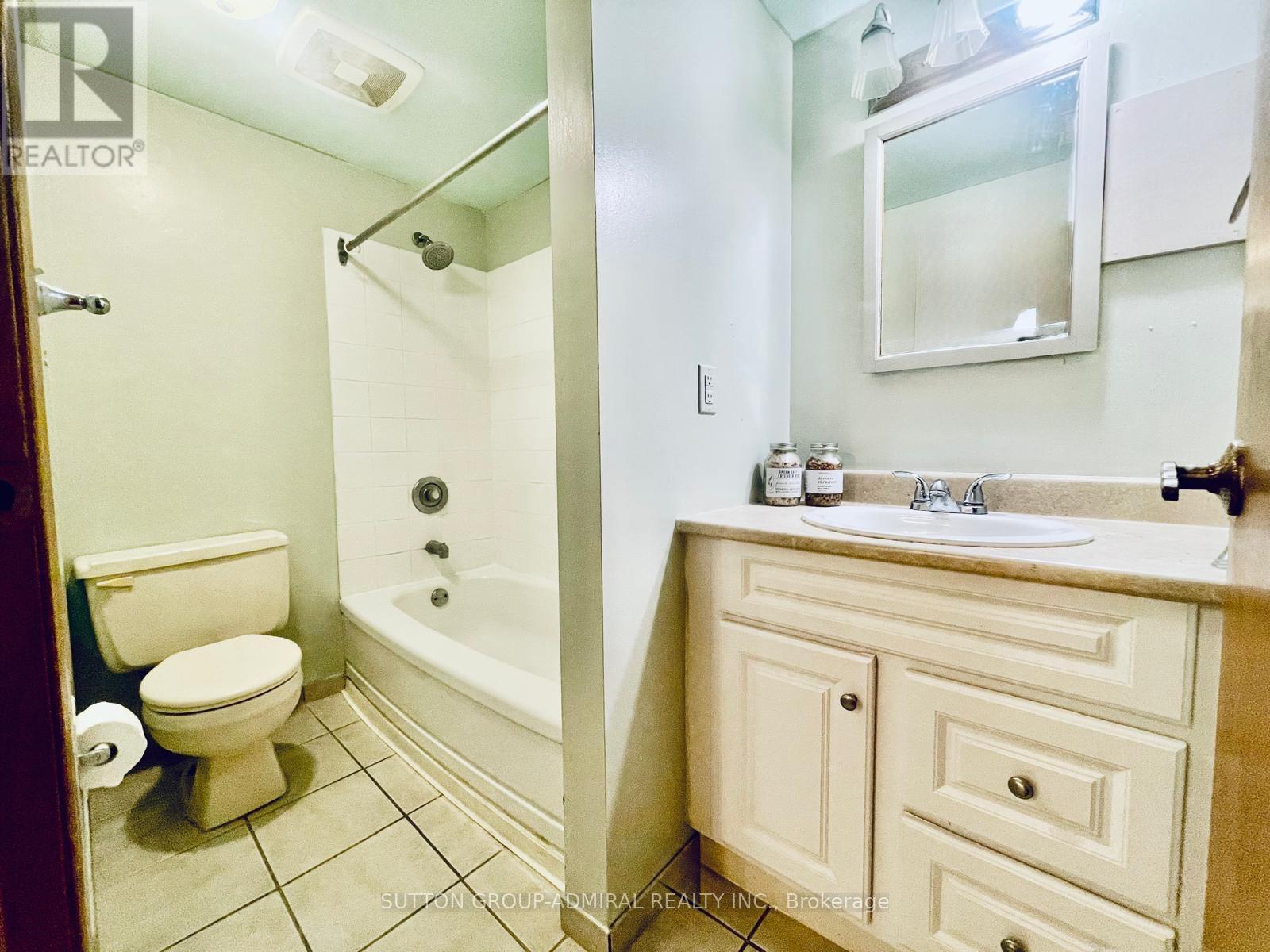 19 Backus Court, Markham (Raymerville), Ontario  L3P 6V6 - Photo 34 - N12748242