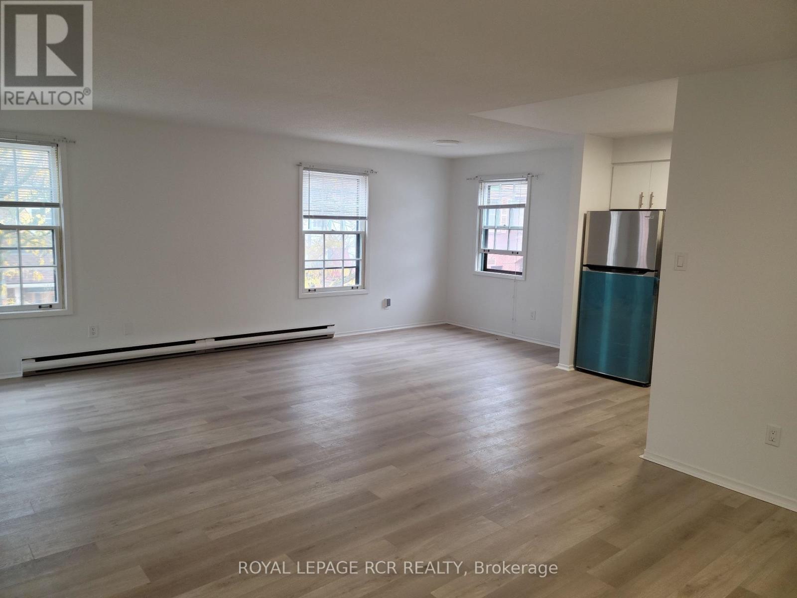 224 - 2 ORCHARD HEIGHTS, Aurora, Ontario