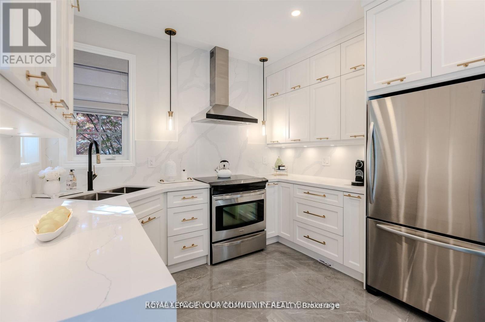 7 Sequin Drive, Richmond Hill, Ontario  L4E 0J3 - Photo 17 - N12748288