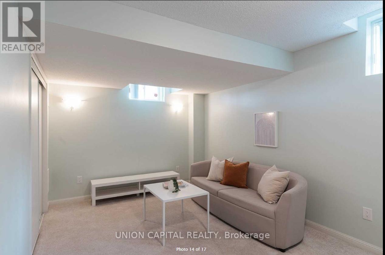 21 Winn Place, Aurora, Ontario  L4G 0S2 - Photo 10 - N12748304