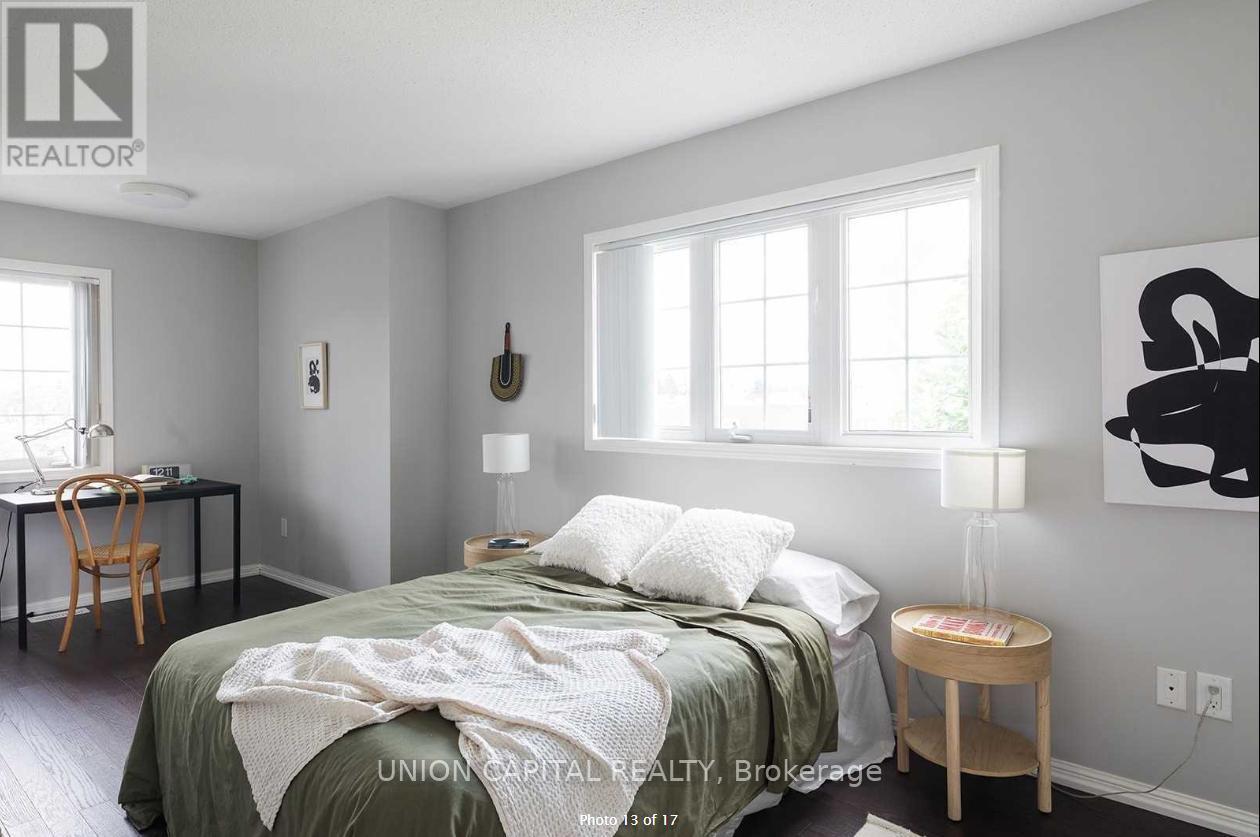 21 Winn Place, Aurora, Ontario  L4G 0S2 - Photo 7 - N12748304