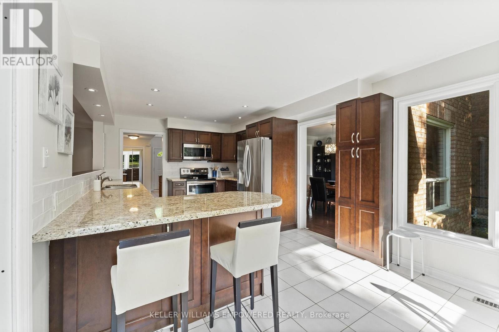 61 Gilbank Drive, Aurora, Ontario  L4G 6H9 - Photo 18 - N12748328