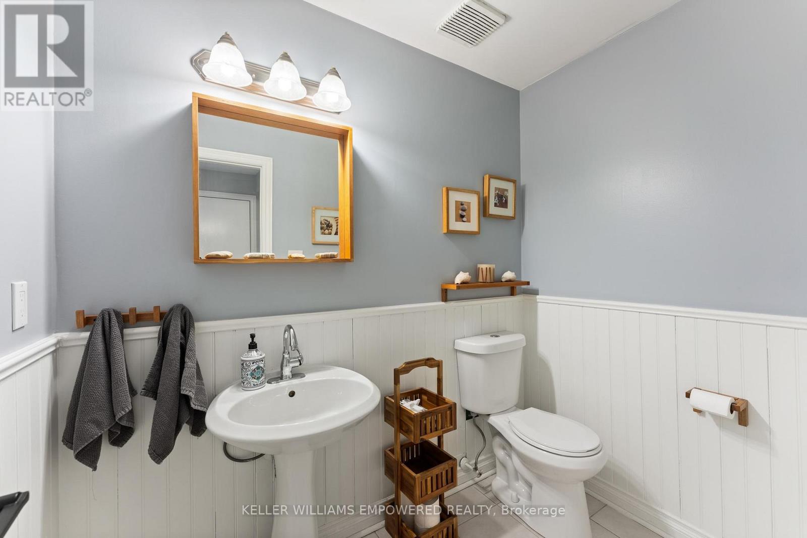 61 Gilbank Drive, Aurora, Ontario  L4G 6H9 - Photo 21 - N12748328