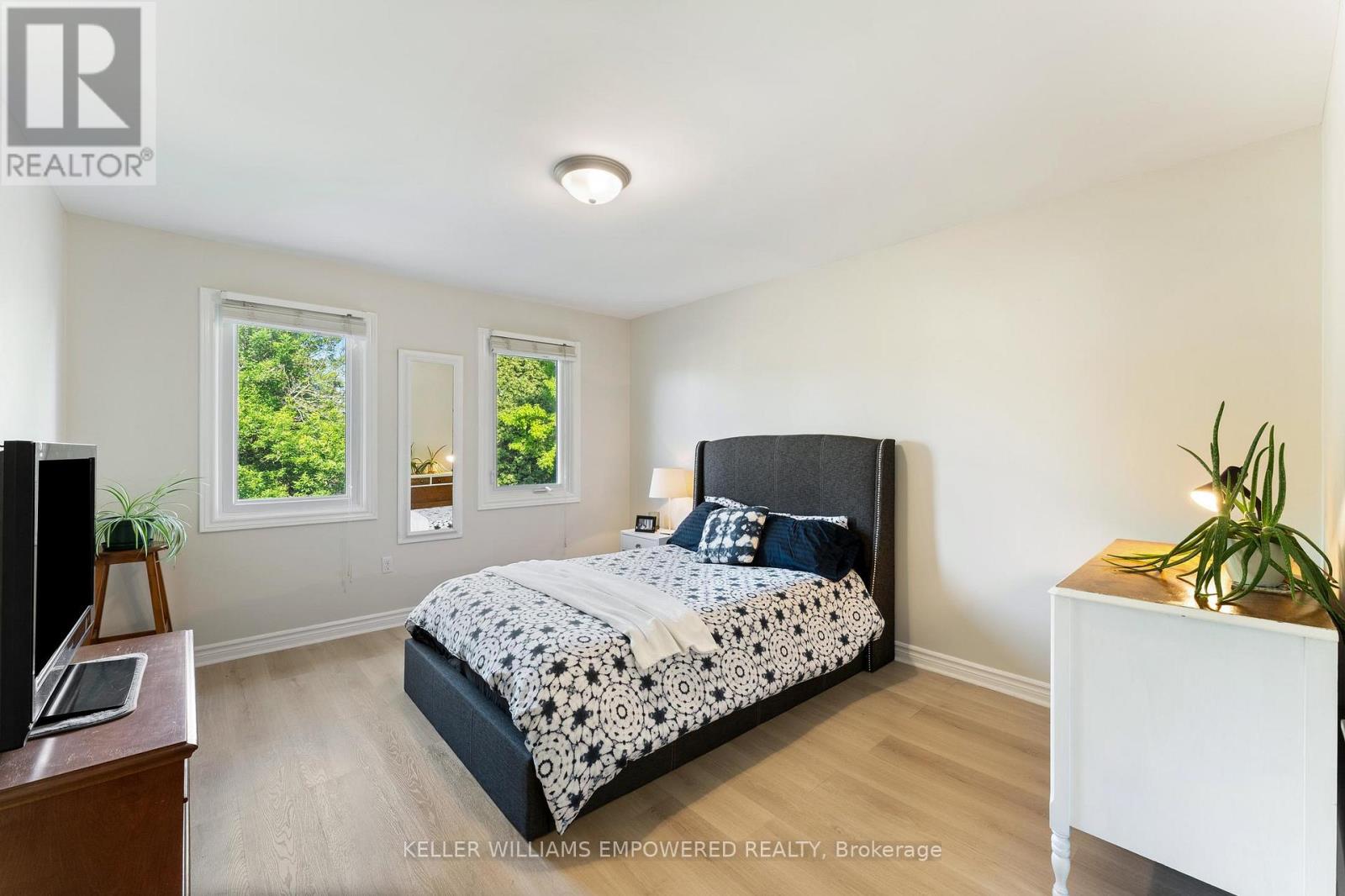 61 Gilbank Drive, Aurora, Ontario  L4G 6H9 - Photo 26 - N12748328