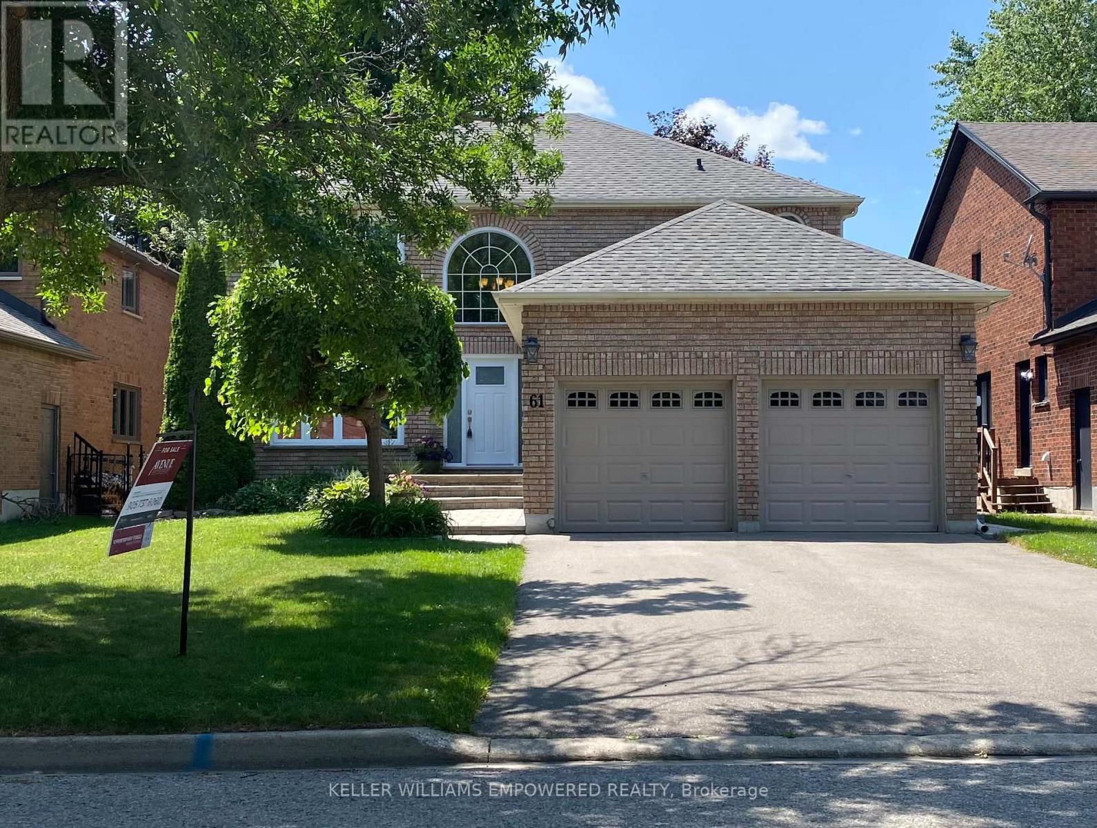 61 Gilbank Drive, Aurora, Ontario  L4G 6H9 - Photo 3 - N12748328