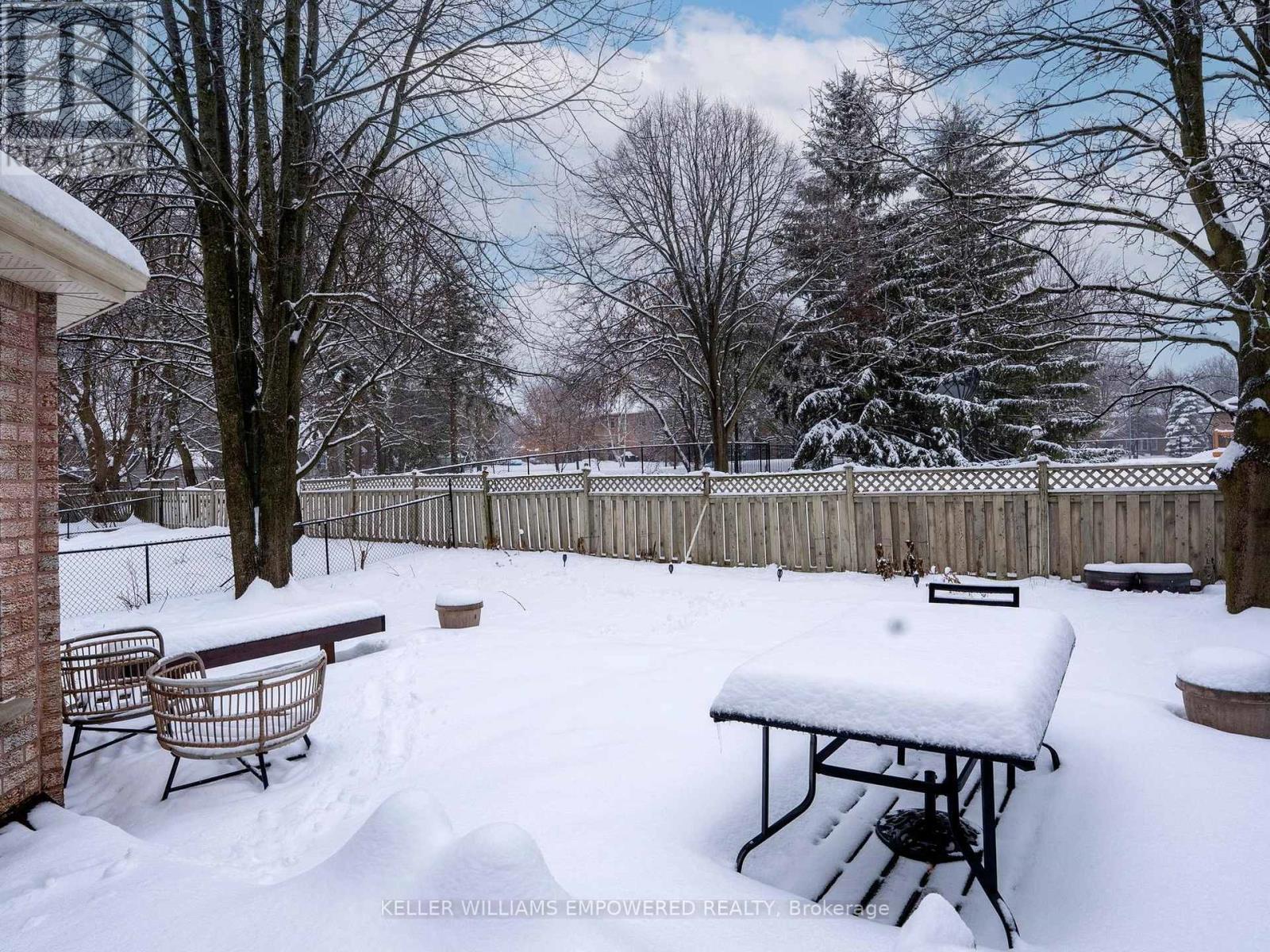 61 Gilbank Drive, Aurora, Ontario  L4G 6H9 - Photo 7 - N12748328