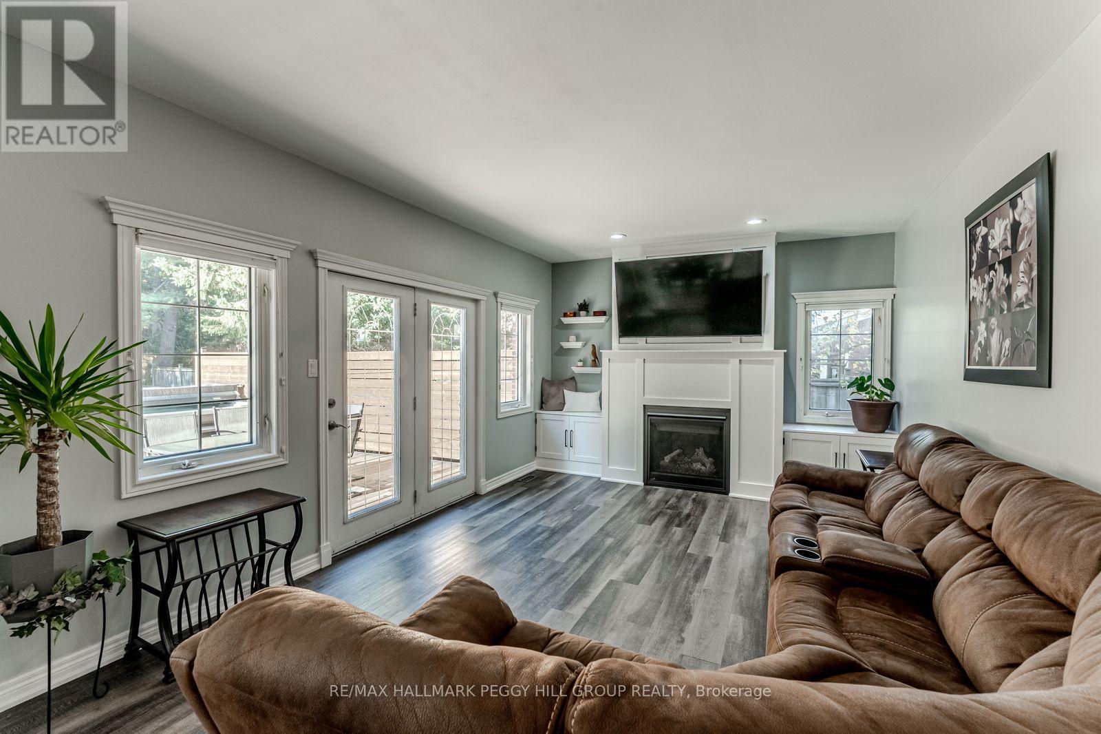 1096 Sunnidale Road, Springwater (Centre Vespra), Ontario  L9X 0R9 - Photo 6 - S12748218