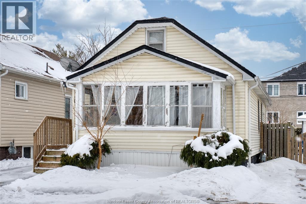 MLS# 26002320: 1581 CADILLAC STREET, Windsor, Canada