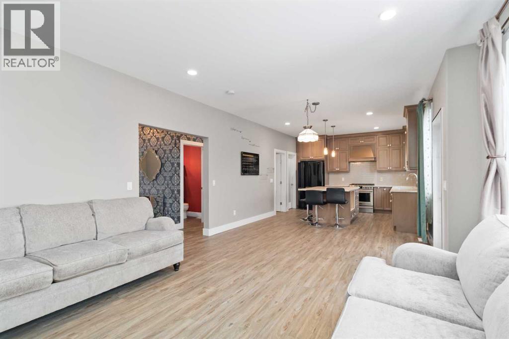 220 Beaverlodge Close, Fort Mcmurray, Alberta  T9H 2V5 - Photo 7 - A2280880