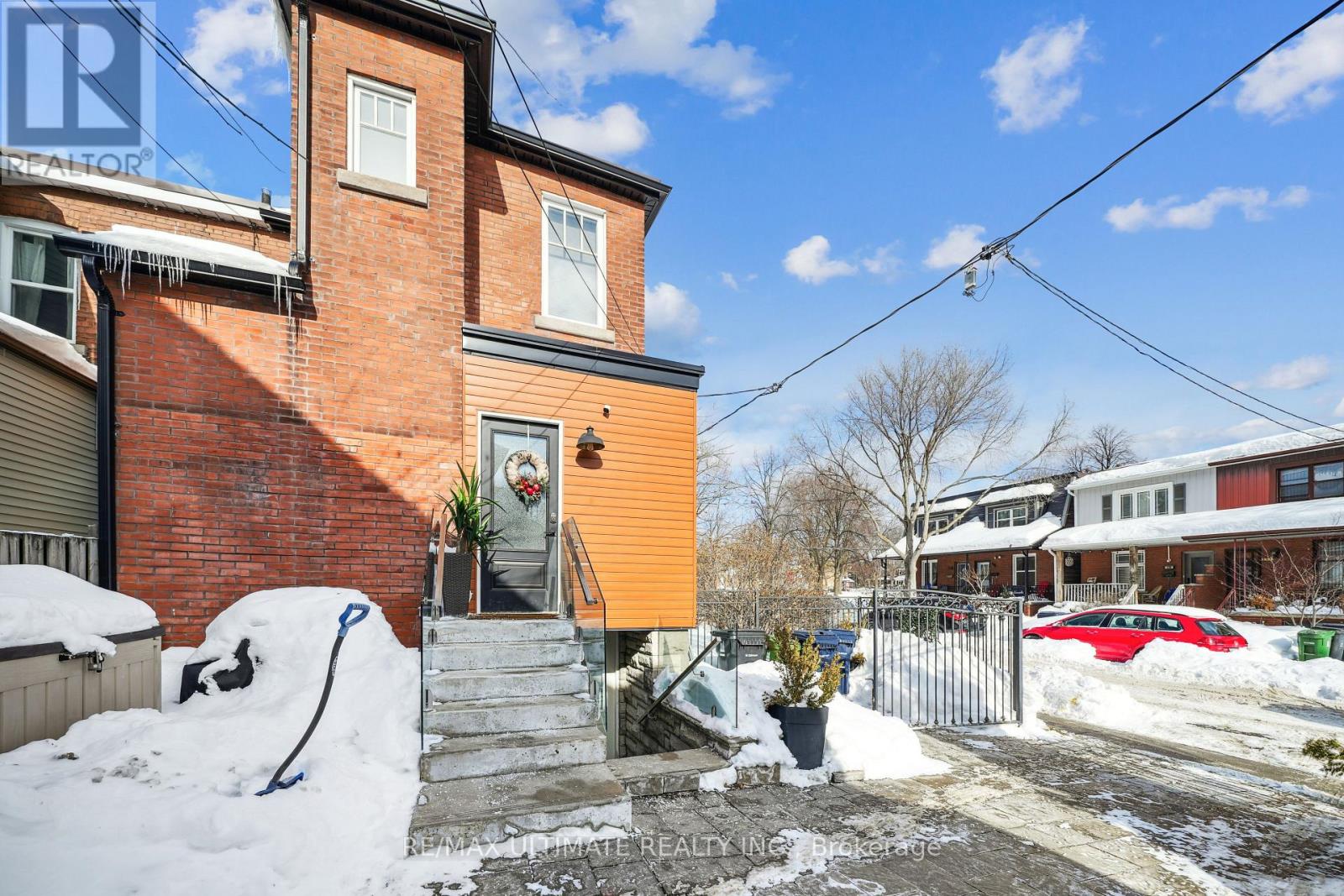 9 Southview Avenue, Toronto, Ontario  M6H 1T3 - Photo 30 - W12748146