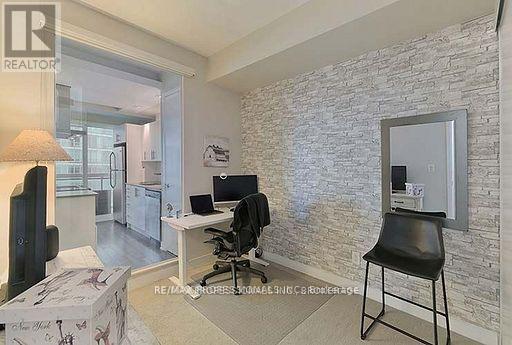 1733 - 165 Legion Road N, Toronto (Mimico), Ontario  M8Y 0B3 - Photo 14 - W12748190