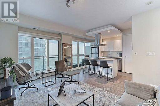 1733 - 165 Legion Road N, Toronto (Mimico), Ontario  M8Y 0B3 - Photo 6 - W12748190