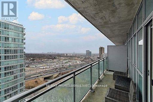 1733 - 165 Legion Road N, Toronto (Mimico), Ontario  M8Y 0B3 - Photo 7 - W12748190