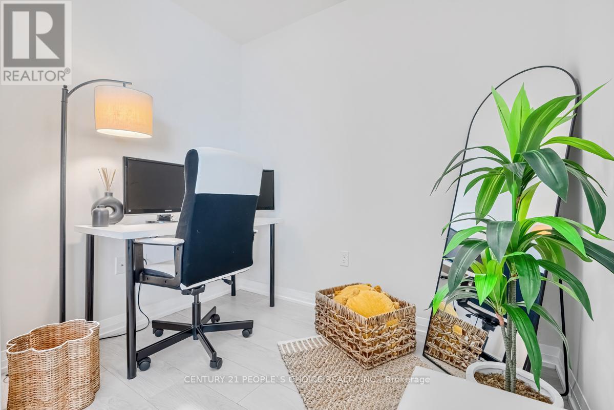 3014 - 35 Watergarden Drive, Mississauga, Ontario  L5R 0G8 - Photo 16 - W12748194