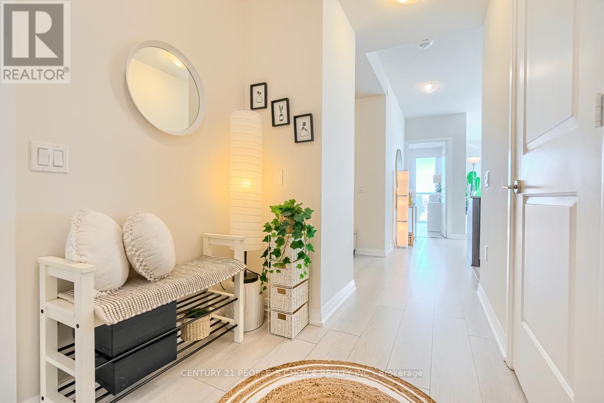 3014 - 35 Watergarden Drive, Mississauga, Ontario  L5R 0G8 - Photo 2 - W12748194