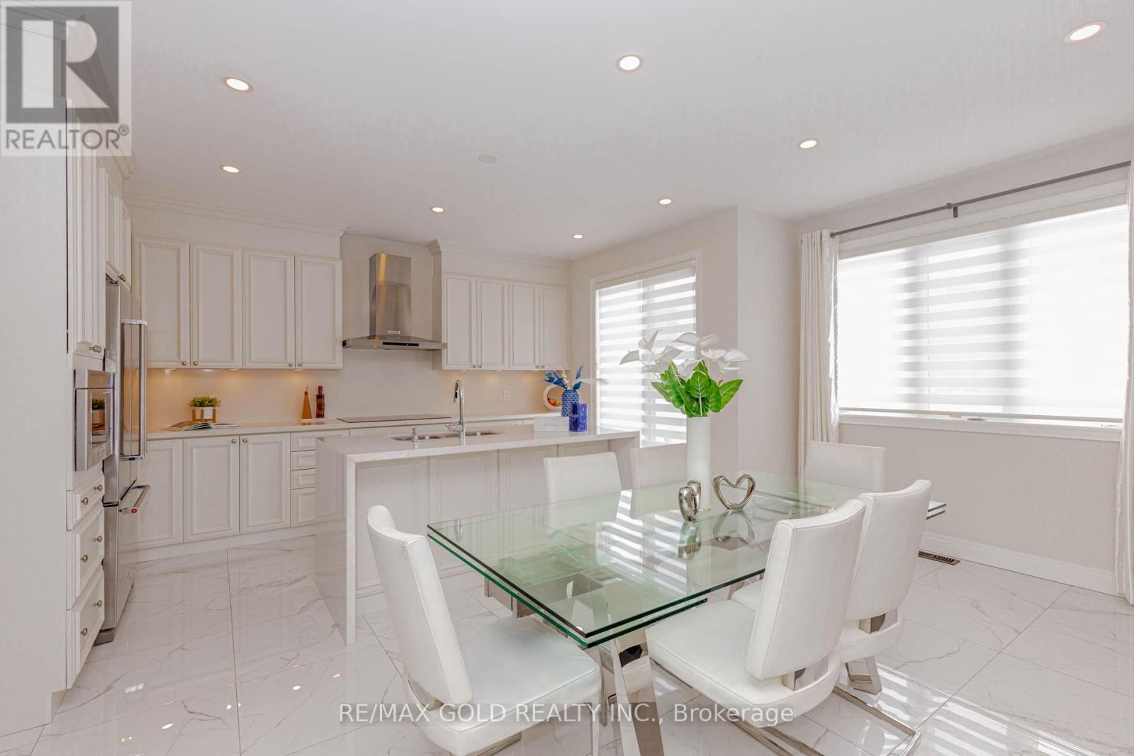 23 Sinatra Street, Brampton, Ontario  L6R 4B1 - Photo 11 - W12748212