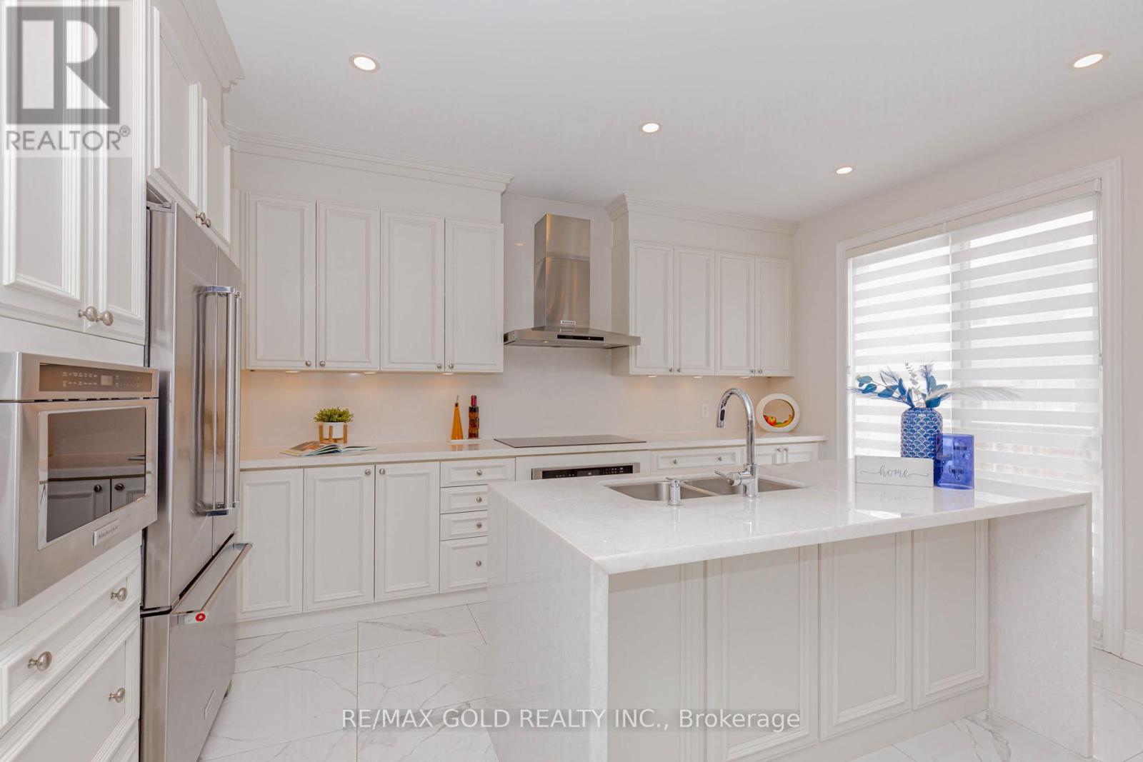 23 Sinatra Street, Brampton, Ontario  L6R 4B1 - Photo 13 - W12748212